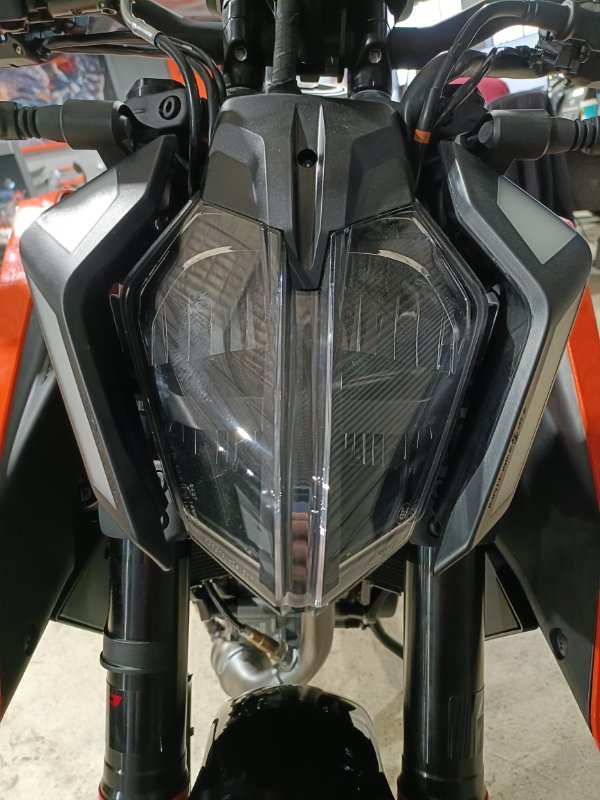 2025 KTM 390 DUKE ORANGE