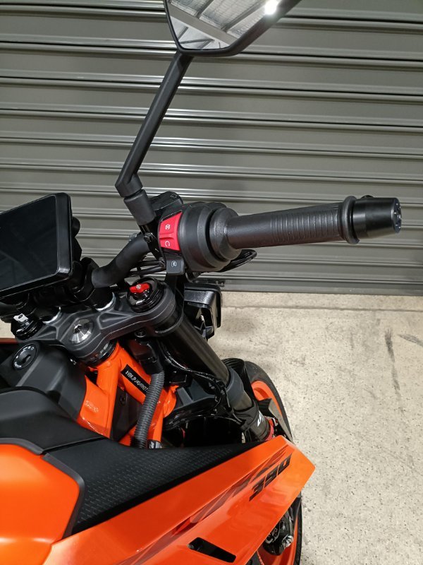 2025 KTM 390 DUKE ORANGE