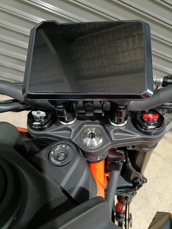 2025 KTM 390 DUKE ORANGE