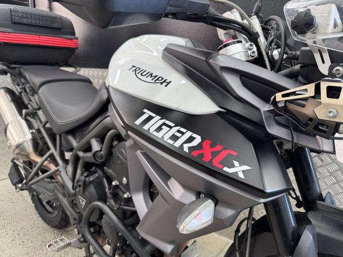 2016 Triumph TIGER 800 XRX WHITE