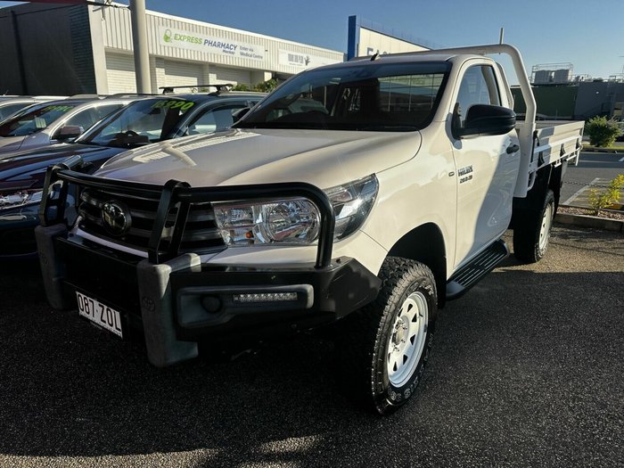 2019 Toyota Hilux SR