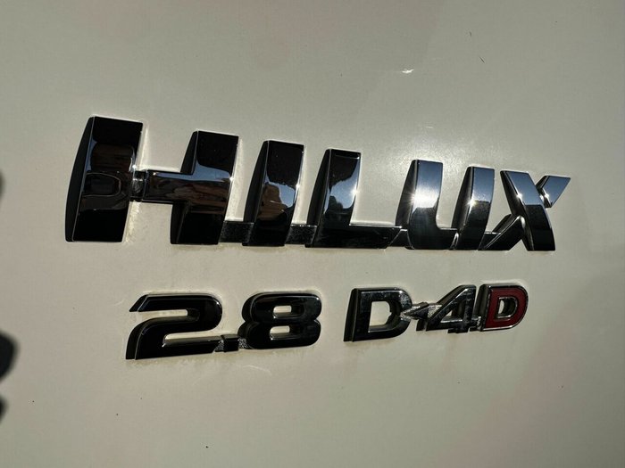 2019 Toyota Hilux SR