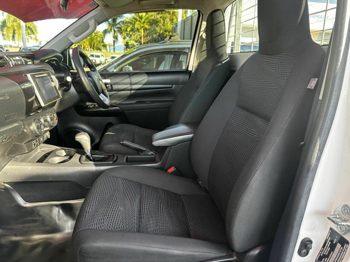 2019 Toyota Hilux SR