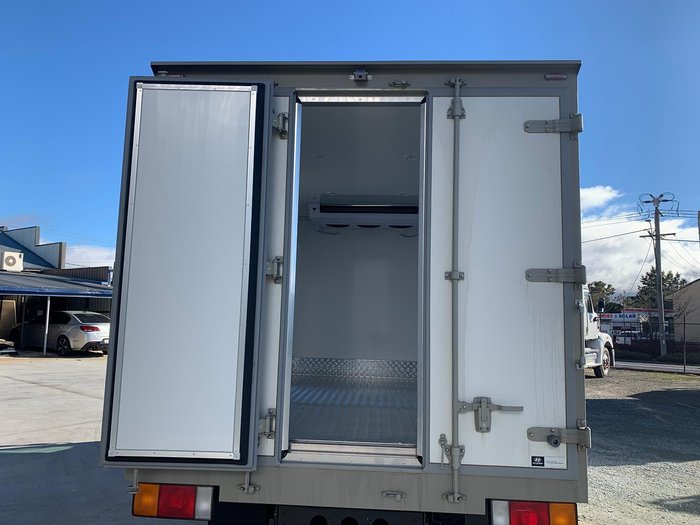 2025 Hyundai Mighty EX4 Freezer Pantech Premium Plus White