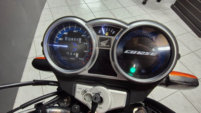 2021 Honda CB125E Red