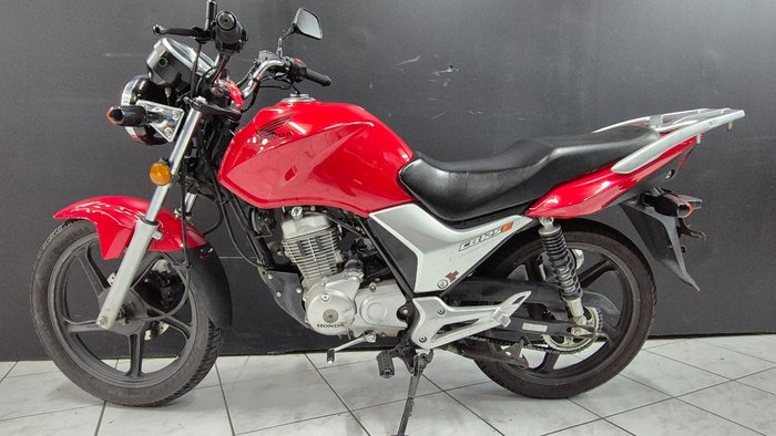 2021 Honda CB125E Red