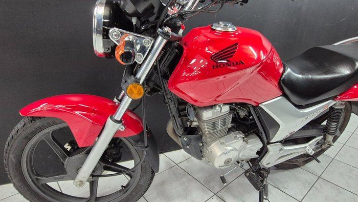 2021 Honda CB125E Red
