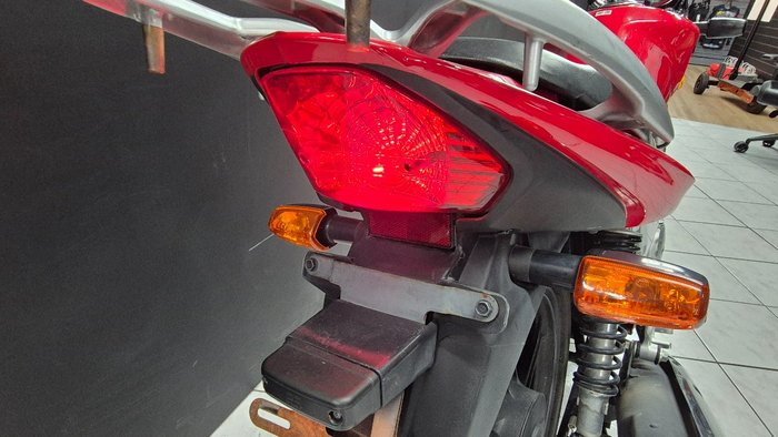 2021 Honda CB125E Red