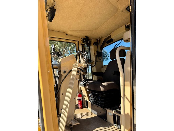 2003 Caterpillar 12H