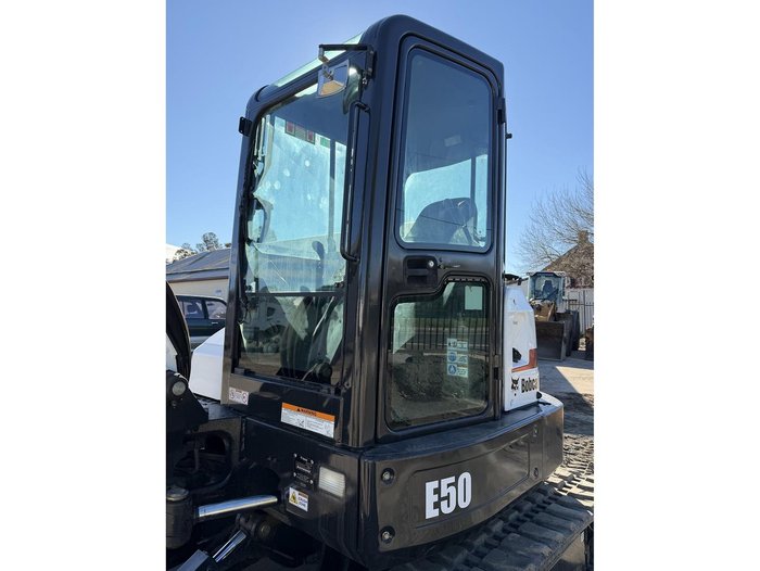 2014 Bobcat E50