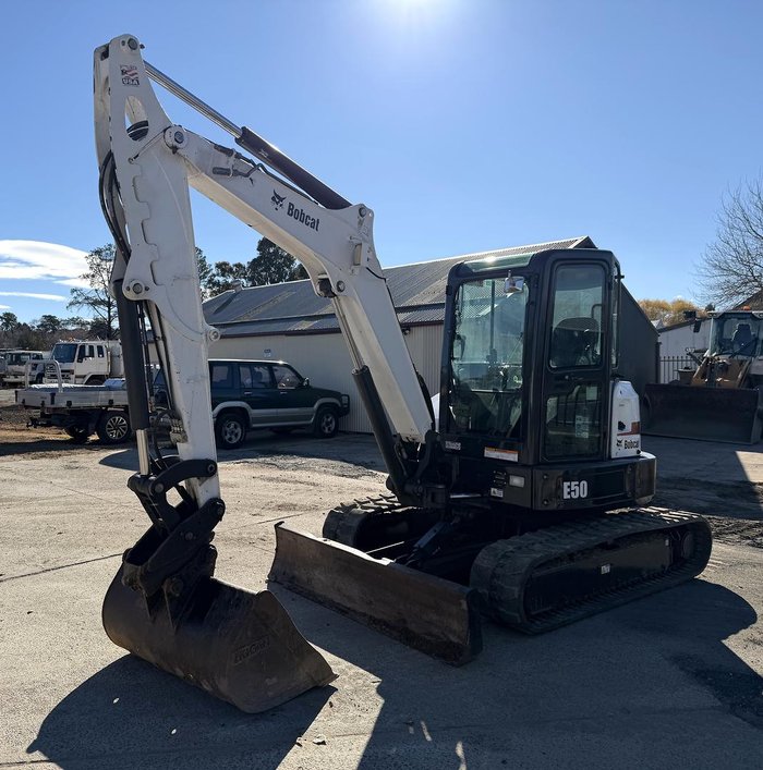 2014 Bobcat E50