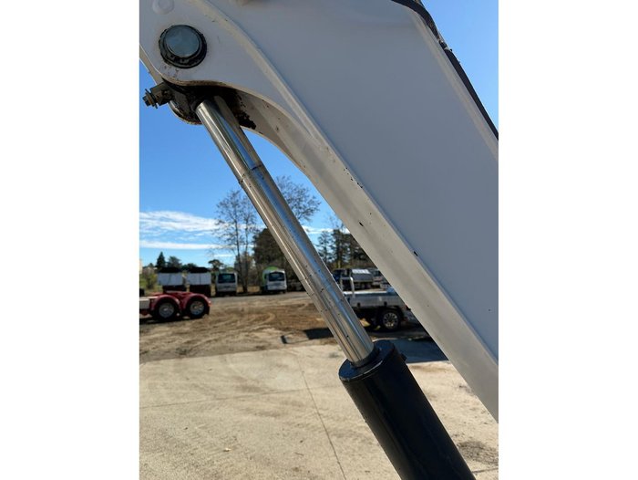 2014 Bobcat E50