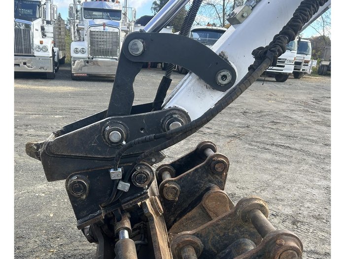 2014 Bobcat E50 Excavator 