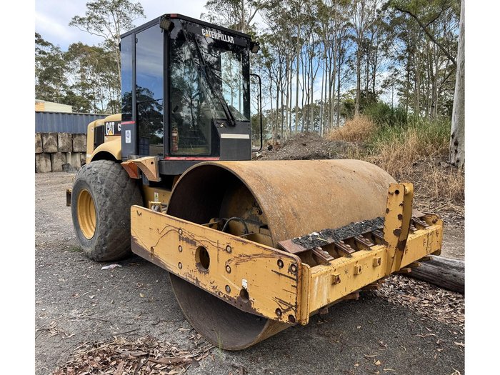 2001 Caterpillar Cs563d Smooth Drum Roller