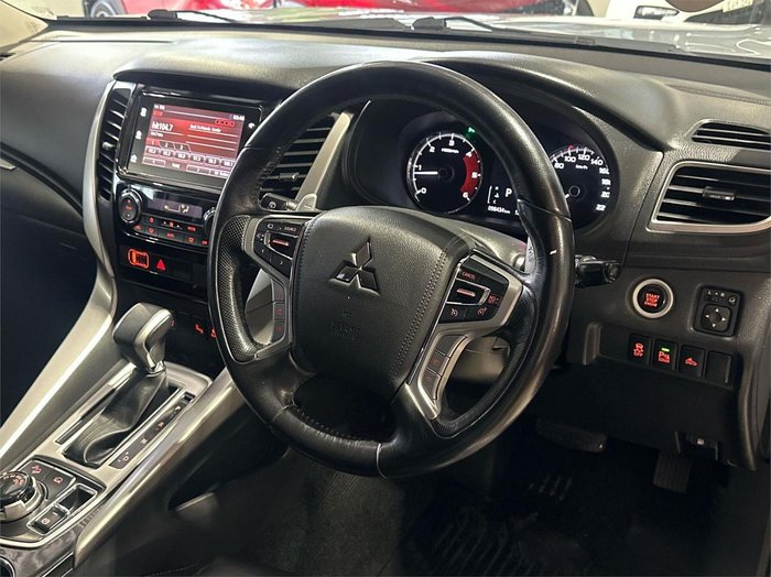 2016 Mitsubishi Pajero Sport Exceed