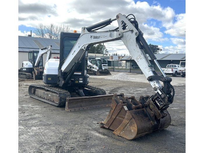 2011 BOBCAT E50 Excavator