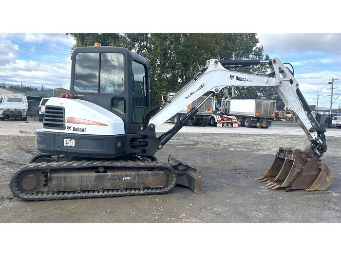 2011 BOBCAT E50 Excavator 
