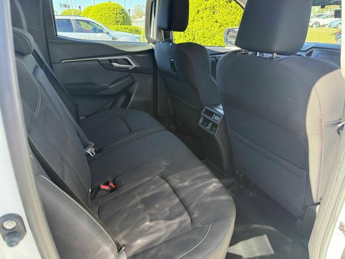 2021 Isuzu D-MAX LS-M