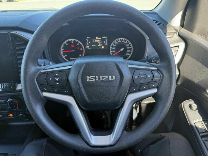 2021 Isuzu D-MAX LS-M
