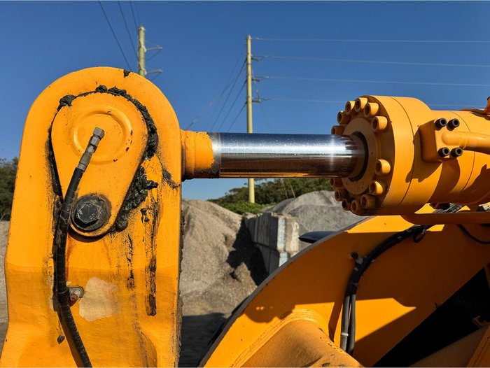 Hyundai Hl770-9