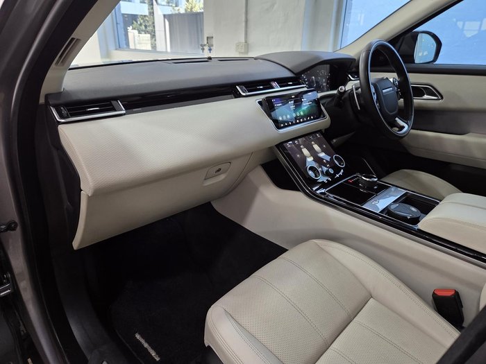 2019 Land Rover Range Rover Velar P250 R-Dynamic SE
