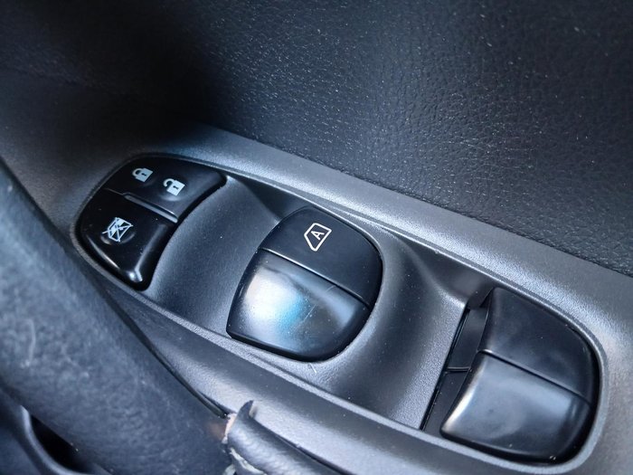 2020 Nissan X-TRAIL ST