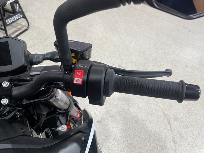 2023 KTM 890 DUKE GP BLACK