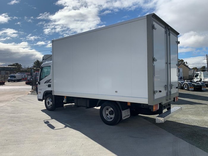 2025 Hyundai Mighty EX4/6 Pantech White