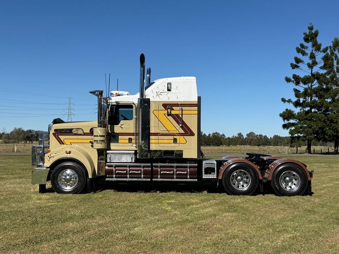 2016 Kenworth T909 140t - RECENT ENGINE RECO