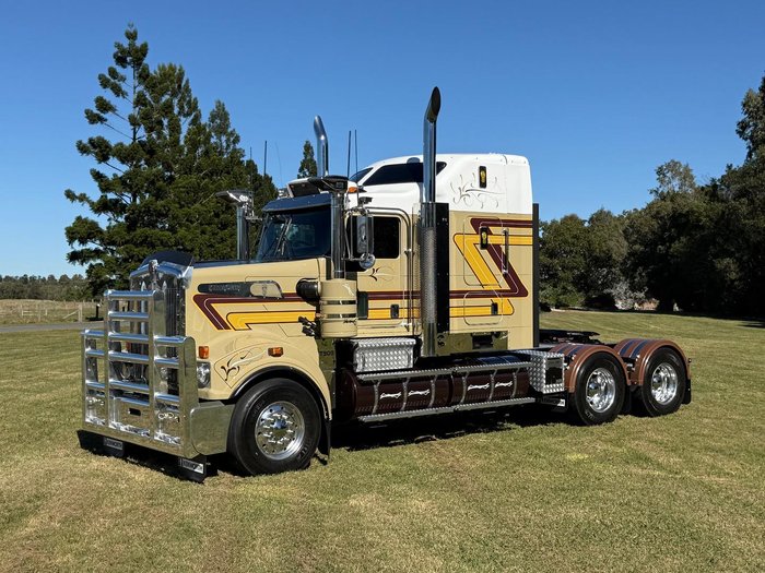 2016 Kenworth T909 140t - RECENT ENGINE RECO