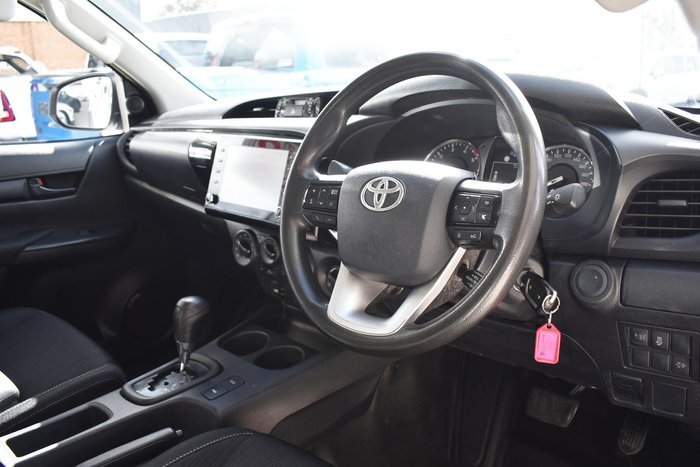 2021 Toyota Hilux SR