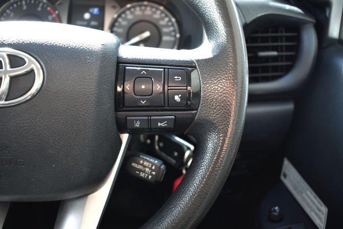 2021 Toyota Hilux SR