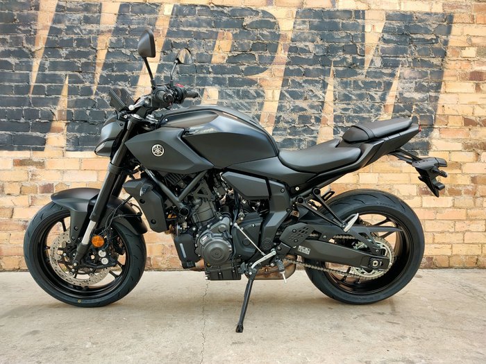 2025 YAMAHA MT-07 LAMS ROAD BLACK
