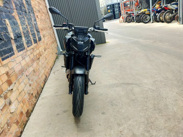 2025 YAMAHA MT-07 LAMS ROAD BLACK