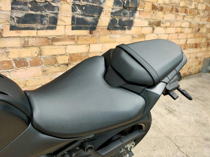 2025 YAMAHA MT-07 LAMS ROAD BLACK