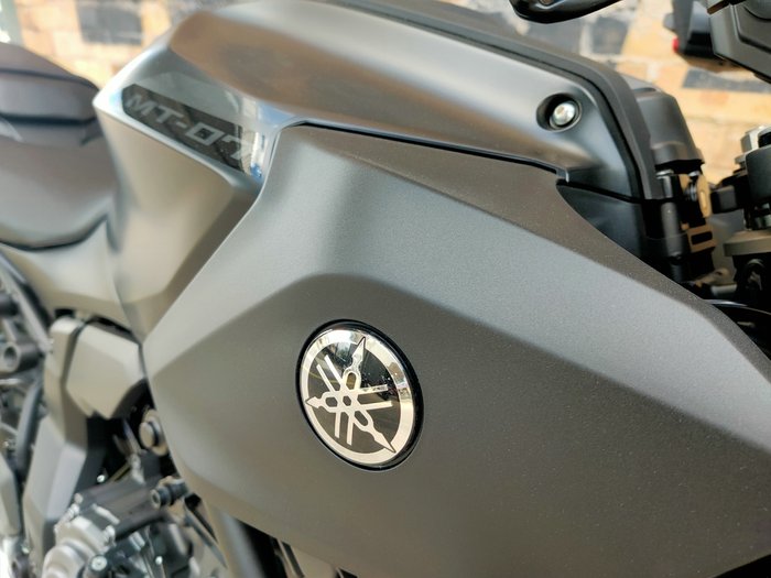 2025 YAMAHA MT-07 LAMS ROAD BLACK