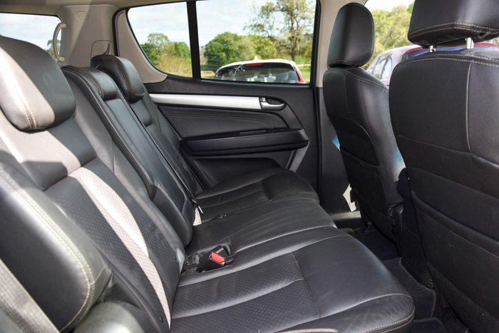 2016 Isuzu MU-X LS-T