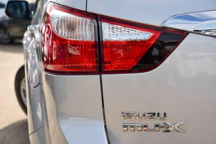 2016 Isuzu MU-X LS-T