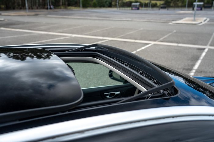 2021 Volvo XC60 B5 Inscription