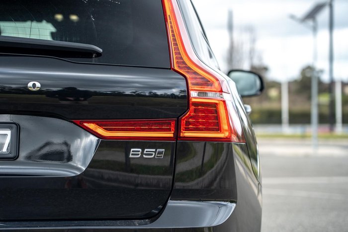 2021 Volvo XC60 B5 Inscription