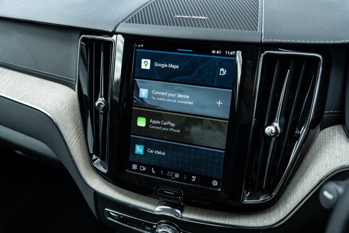 2021 Volvo XC60 B5 Inscription