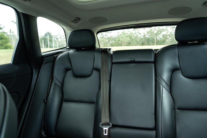 2021 Volvo XC60 B5 Inscription