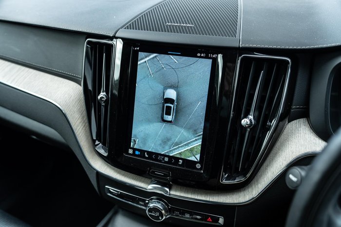 2021 Volvo XC60 B5 Inscription