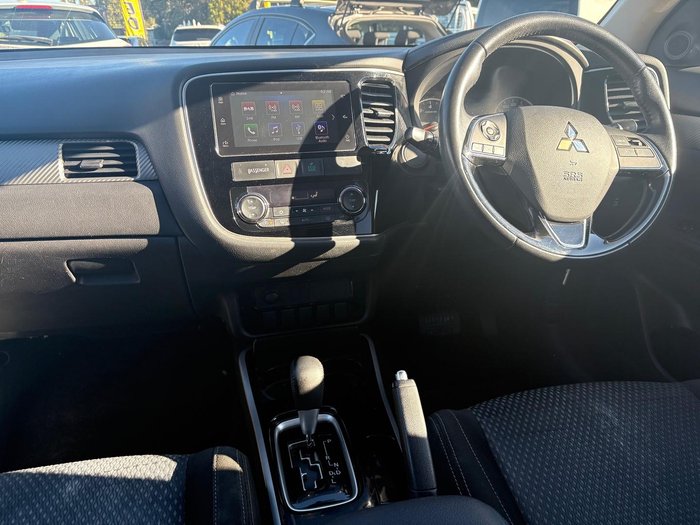2017 Mitsubishi Outlander LS Safety Pack