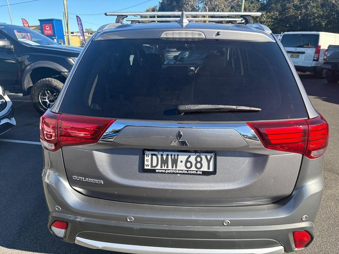 2017 Mitsubishi Outlander LS Safety Pack