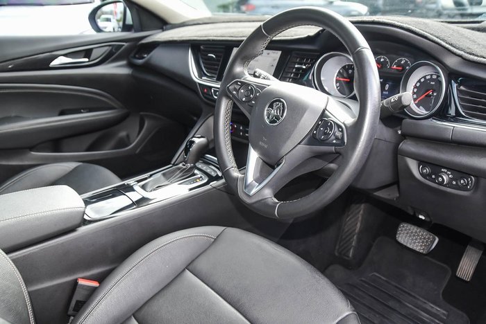 2018 Holden Calais