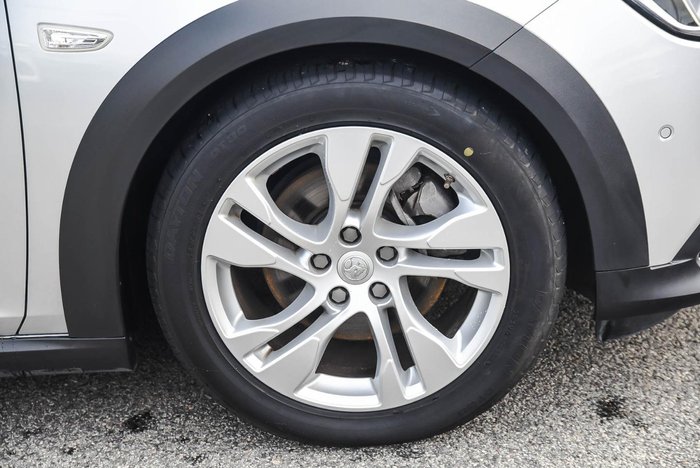 2018 Holden Calais