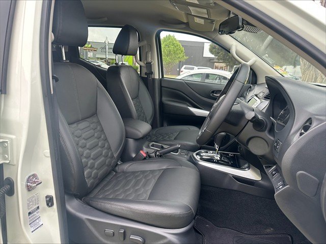 2025 Nissan D23 ST-X