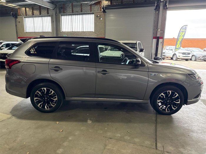 2021 Mitsubishi Outlander PHEV GSR