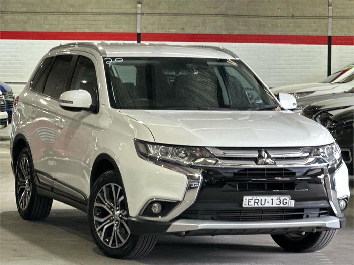 2017 Mitsubishi Outlander LS Safety Pack